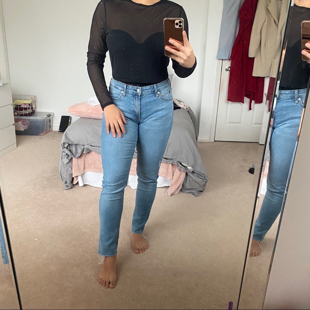 ✨Black mesh crop top
